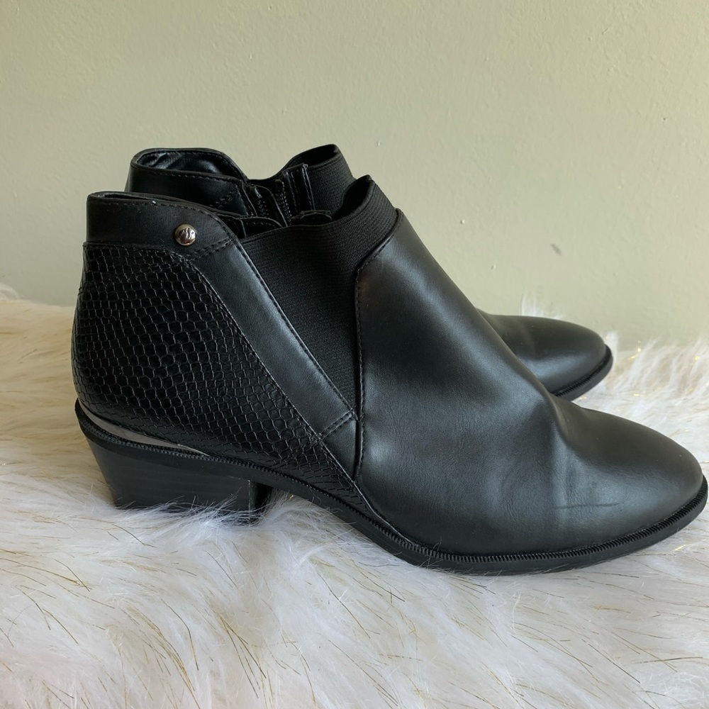 Simply Vera Wang black shoes 8M